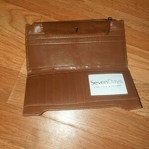 NWOT 7 Days wallet brown